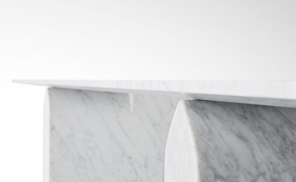 Seesaw 72 nendo 2018 Tavolo da pranzo, in marmo Bianco di Carrara, finitura levigata disponibile anche in marmo Nero Marquina, finitura levigata