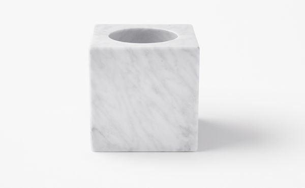 candle holder in white marble